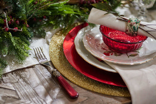 Tavola di Natale impeccabile: <br>emozionare con semplicità e stile