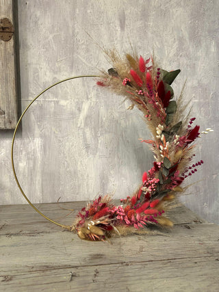 Cerchio di Fiori Secchi con Piedistallo Rosa